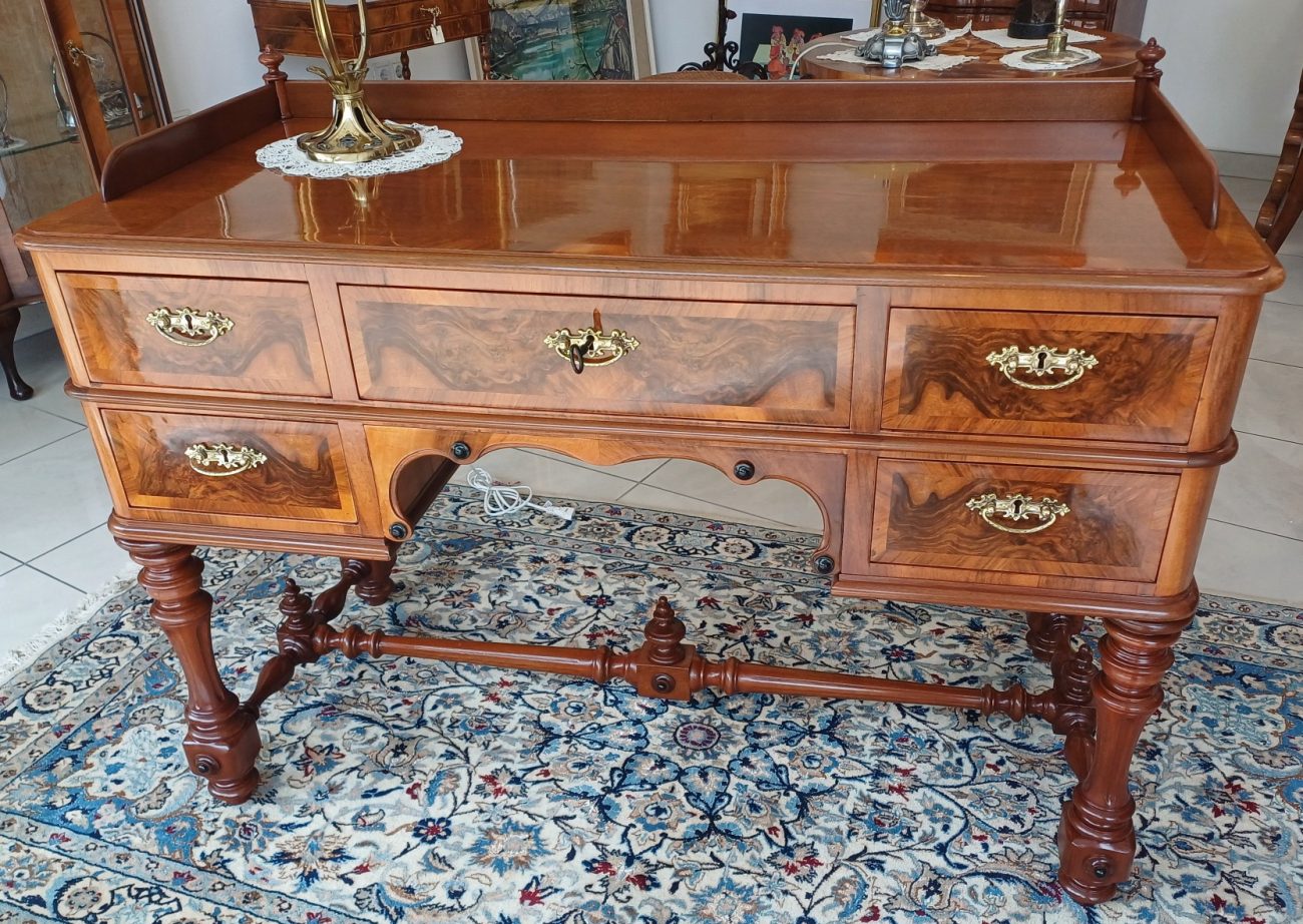 Manjša pisalna miza, historizem - Image 4